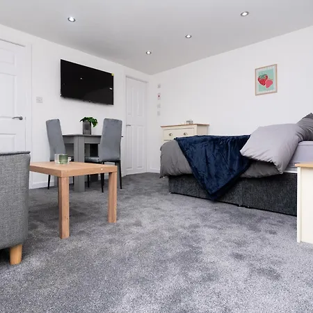 Clifton House * Leeds (West Yorkshire)